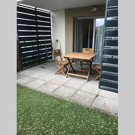 Grand T1 Bis Avec Jardin Expose Plein Sud Et Salle De Sport Apartment *