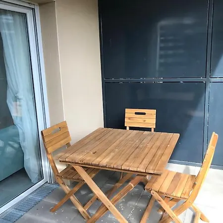 Grand T1 Bis Avec Jardin Expose Plein Sud Et Salle De Sport *